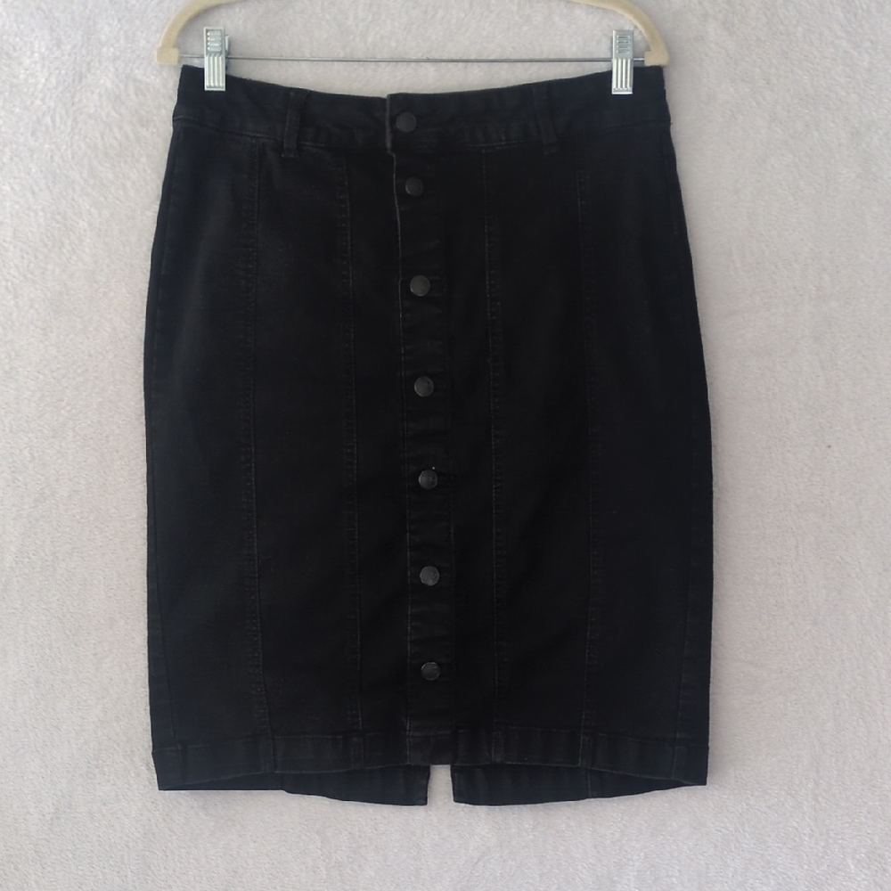 One 5 One Junior's Black Button Pencil Skirt Sizeβ M